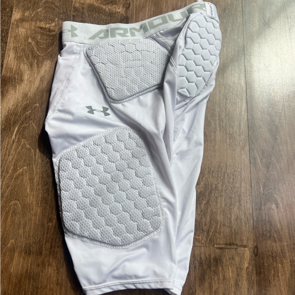 Men’s small Under Armour football girdle